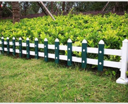 新疆景觀PVC護(hù)欄